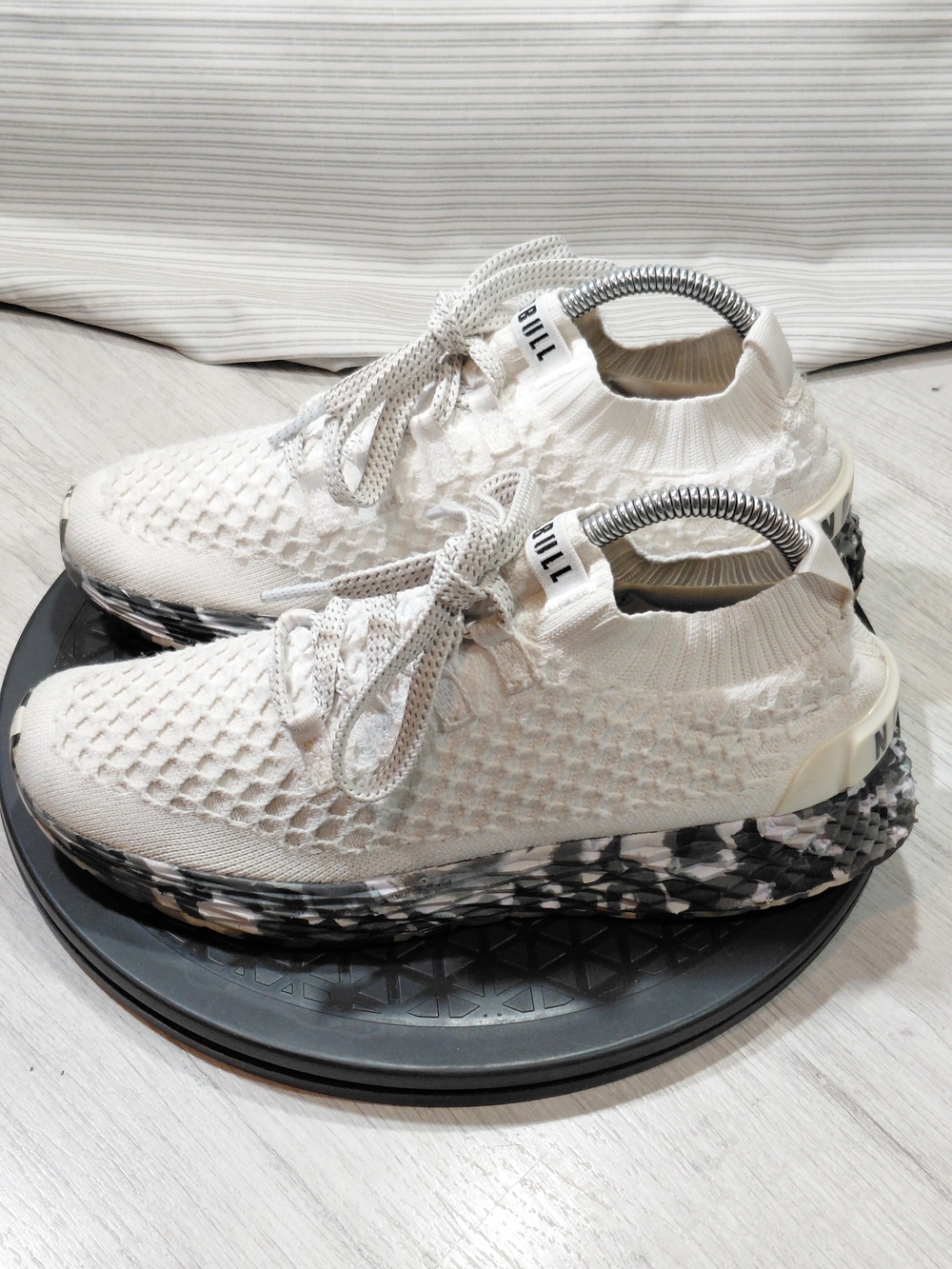 NOBULL Womens Allday Knit Runners White Knit Sock Runner Granite Camo SIZE 8